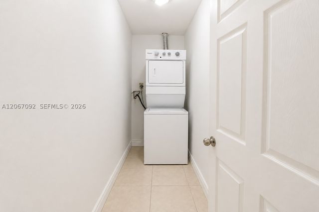 2961 NW 173rd Ter, Miami Gardens, FL 33056