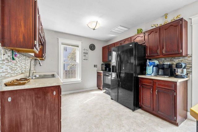 919 Main St. N, Minot, ND 58703