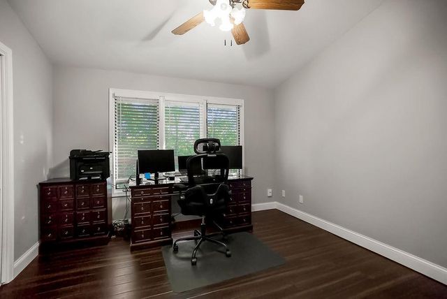250 Arapaho Circle, Lake Quivira, KS 66217