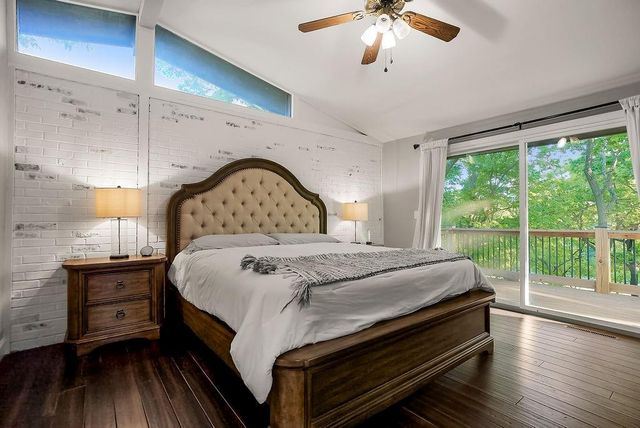 250 Arapaho Circle, Lake Quivira, KS 66217