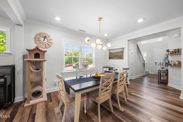 1916 Kings Knot Court, Apex, NC 27502