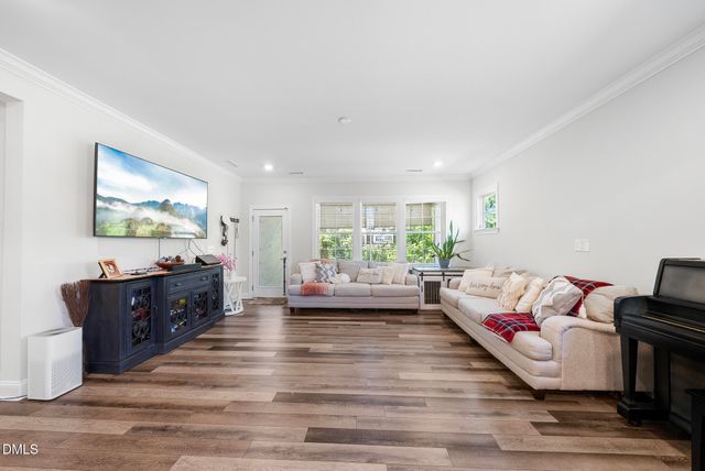 1916 Kings Knot Court, Apex, NC 27502