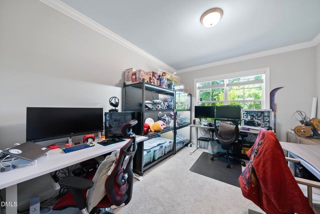 1916 Kings Knot Court, Apex, NC 27502