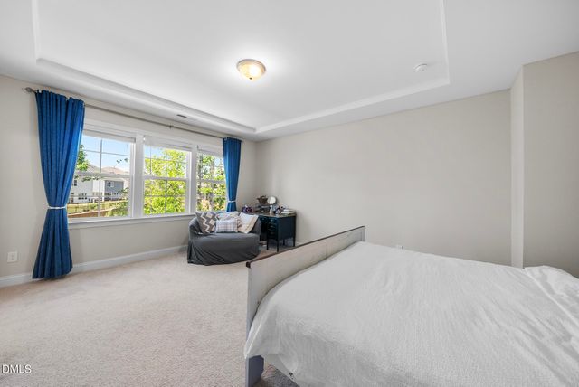 1916 Kings Knot Court, Apex, NC 27502