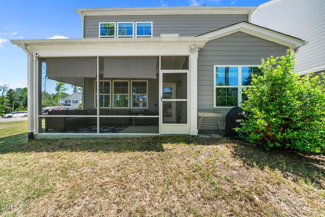 1916 Kings Knot Court, Apex, NC 27502