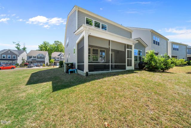 1916 Kings Knot Court, Apex, NC 27502