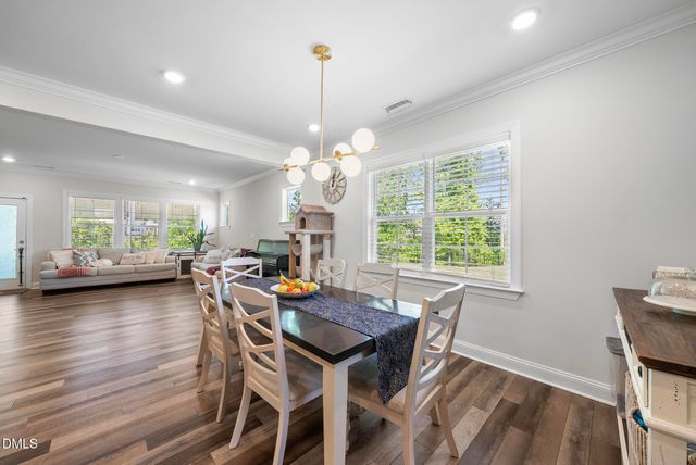 1916 Kings Knot Court, Apex, NC 27502