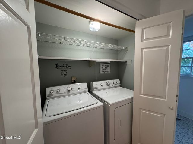 48 Commonwealth Drive, Bethlehem, NY 12077