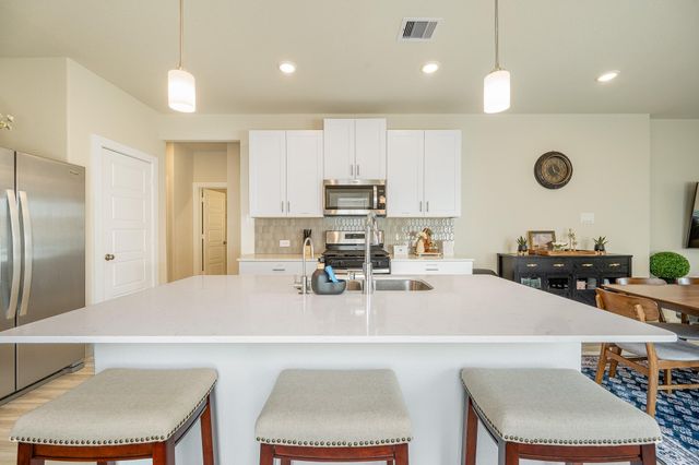 312 Willow Sage Ct, Montgomery, TX 77316