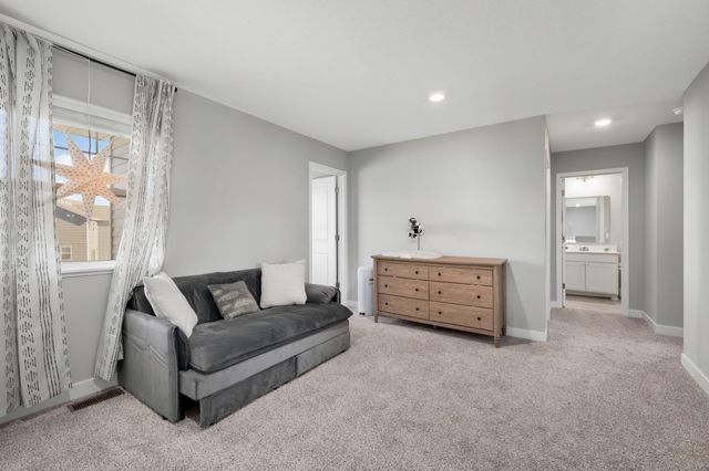 4894 171st Street W, Lakeville, MN 55044