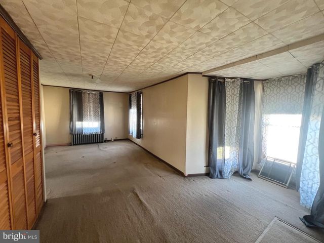 166 W MAIN STREET, Fayetteville, PA 17222