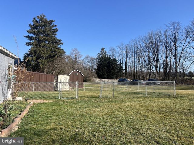 166 W MAIN STREET, Fayetteville, PA 17222