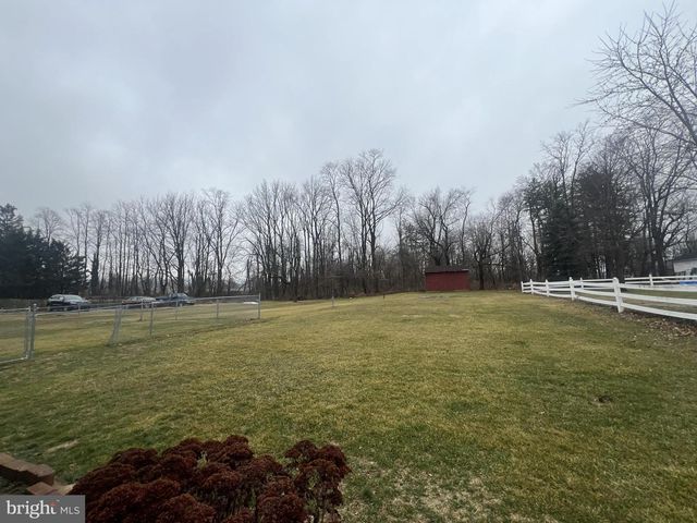 166 W MAIN STREET, Fayetteville, PA 17222