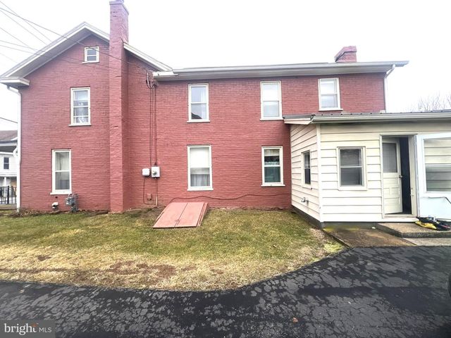 166 W MAIN STREET, Fayetteville, PA 17222