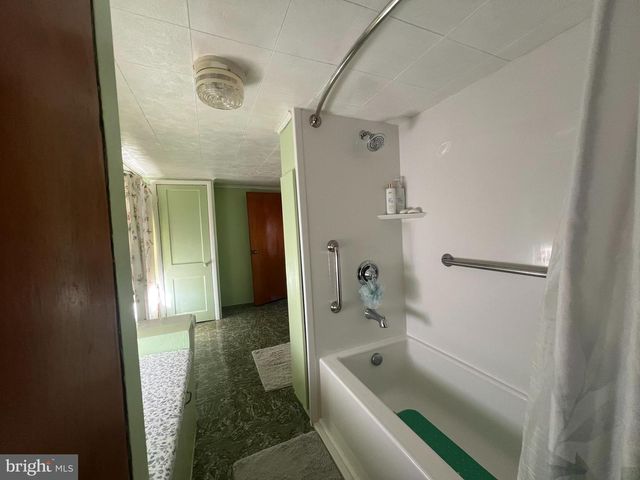 166 W MAIN STREET, Fayetteville, PA 17222