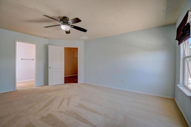 5425 Roosevelt Loop NE, Rio Rancho, NM 87144