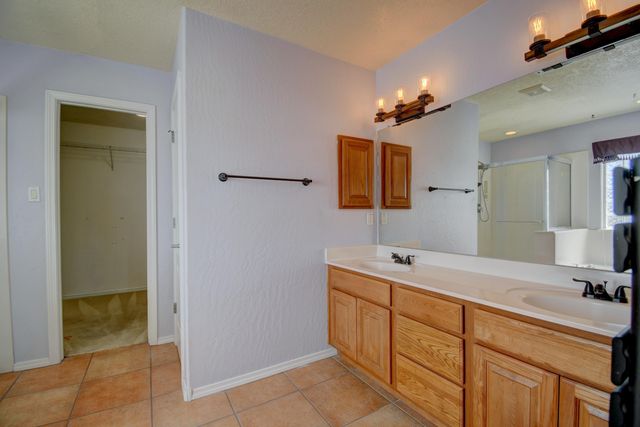 5425 Roosevelt Loop NE, Rio Rancho, NM 87144