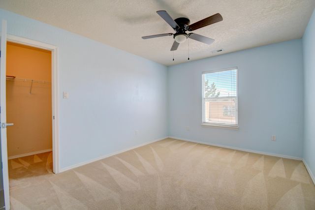 5425 Roosevelt Loop NE, Rio Rancho, NM 87144