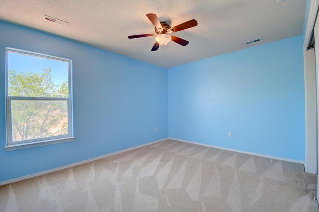 5425 Roosevelt Loop NE, Rio Rancho, NM 87144
