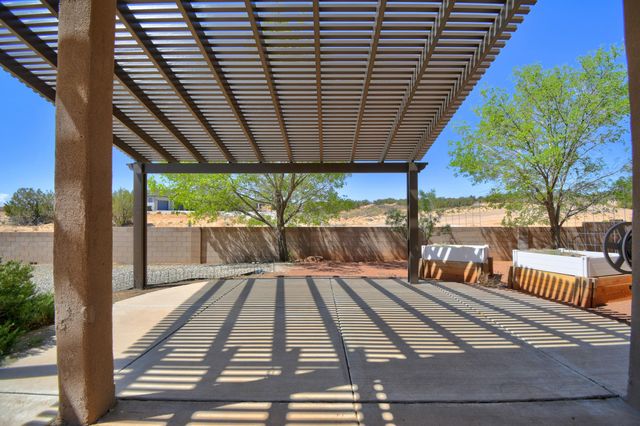 5425 Roosevelt Loop NE, Rio Rancho, NM 87144
