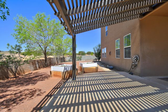 5425 Roosevelt Loop NE, Rio Rancho, NM 87144