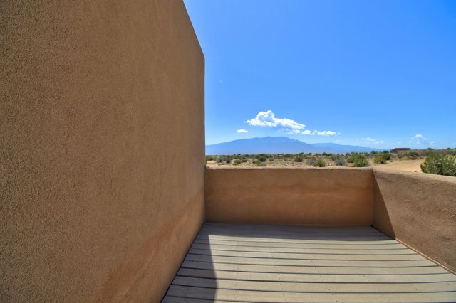5425 Roosevelt Loop NE, Rio Rancho, NM 87144