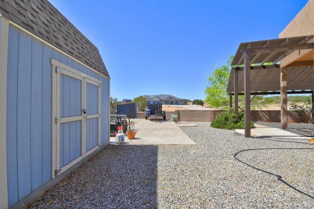 5425 Roosevelt Loop NE, Rio Rancho, NM 87144