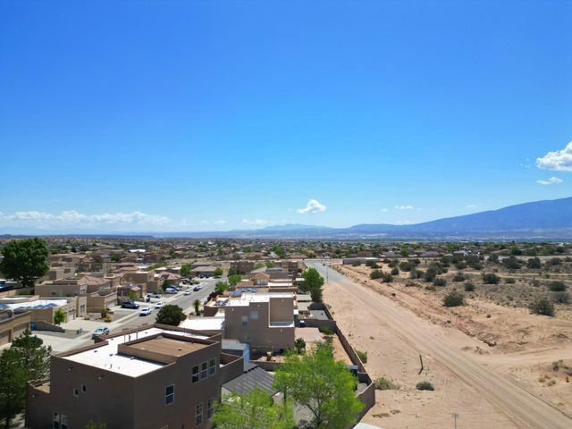 5425 Roosevelt Loop NE, Rio Rancho, NM 87144