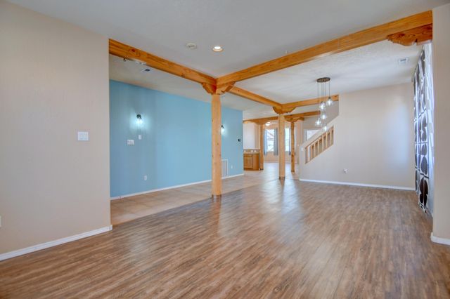 5425 Roosevelt Loop NE, Rio Rancho, NM 87144