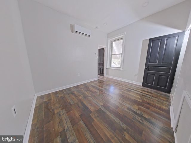 5331 WAYNE AVE, Philadelphia, PA 19144