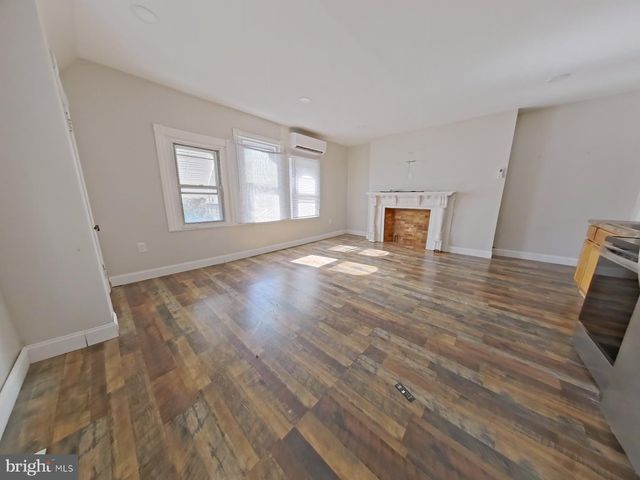 5331 WAYNE AVE, Philadelphia, PA 19144
