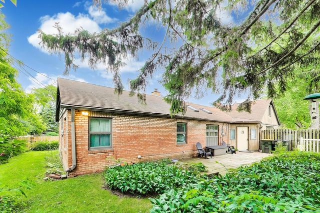 520 S Edgewood Avenue, La Grange, IL 60525