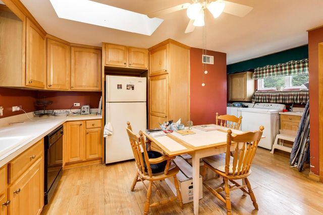 520 S Edgewood Avenue, La Grange, IL 60525
