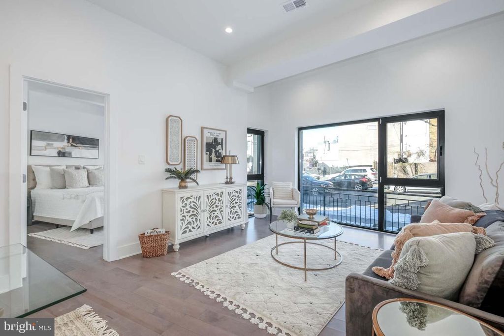 4328 GEORGIA AVE NW #101, Washington, DC 20011