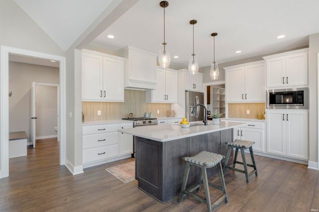 17645 Monza Pass, Huntertown, IN 46748