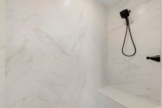 17645 Monza Pass, Huntertown, IN 46748