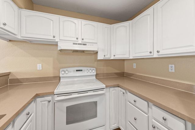 291 E Mel Avenue E 200, Palm Springs, CA 92262
