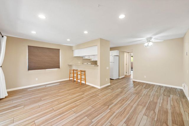 291 E Mel Avenue E 200, Palm Springs, CA 92262