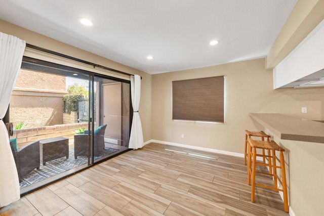 291 E Mel Avenue E 200, Palm Springs, CA 92262