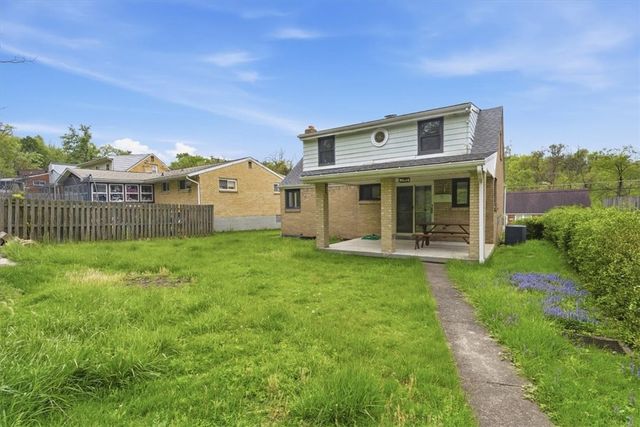148 Dorothy Dr, Penn Hills, PA 15235