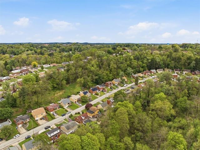 148 Dorothy Dr, Penn Hills, PA 15235