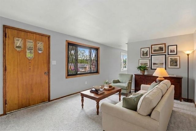 148 Dorothy Dr, Penn Hills, PA 15235
