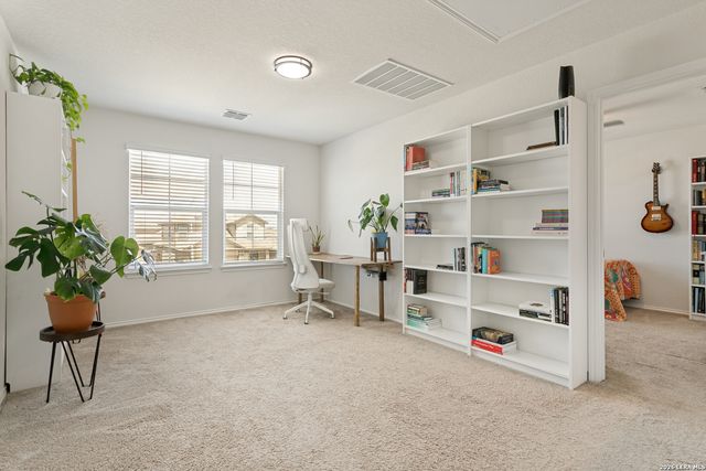 4221 Fort Palmer, St Hedwig, TX 78152