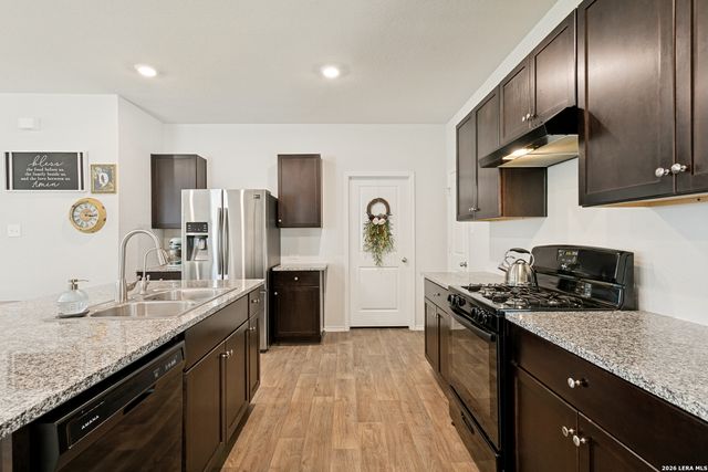 4221 Fort Palmer, St Hedwig, TX 78152
