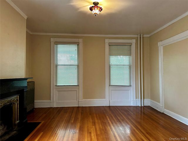 16 Broad Street 3, New Windsor, NY 12553