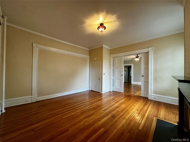 16 Broad Street 3, New Windsor, NY 12553