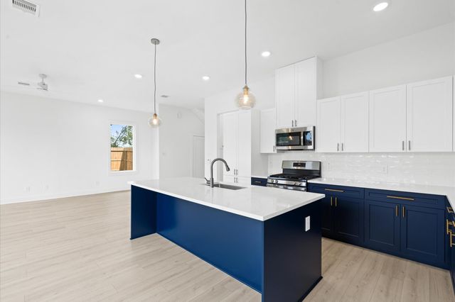 10096 Serrano Park Drive, Houston, TX 77075