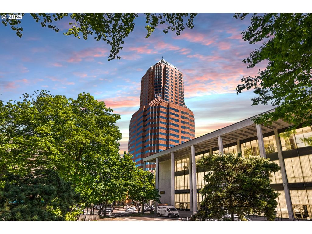 1414 Sw 3RD Ave 2703, Portland, OR 97201