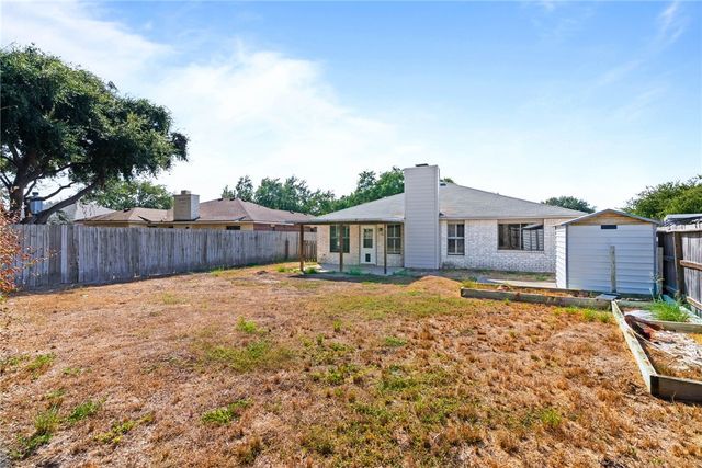 2822 Saint Peter St, Corpus Christi, TX 78418