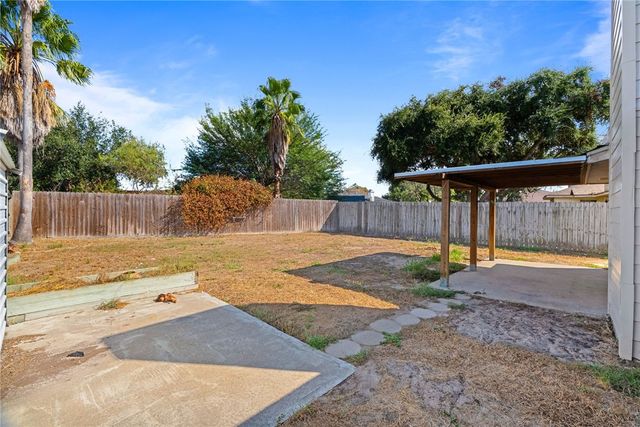 2822 Saint Peter St, Corpus Christi, TX 78418